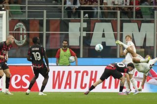 Federico Bonazzoli (tout à droite) a offert la victoire à Cremonese grâce à un somptueux ciseau retourné KEYSTONE/AP/Luca Bruno